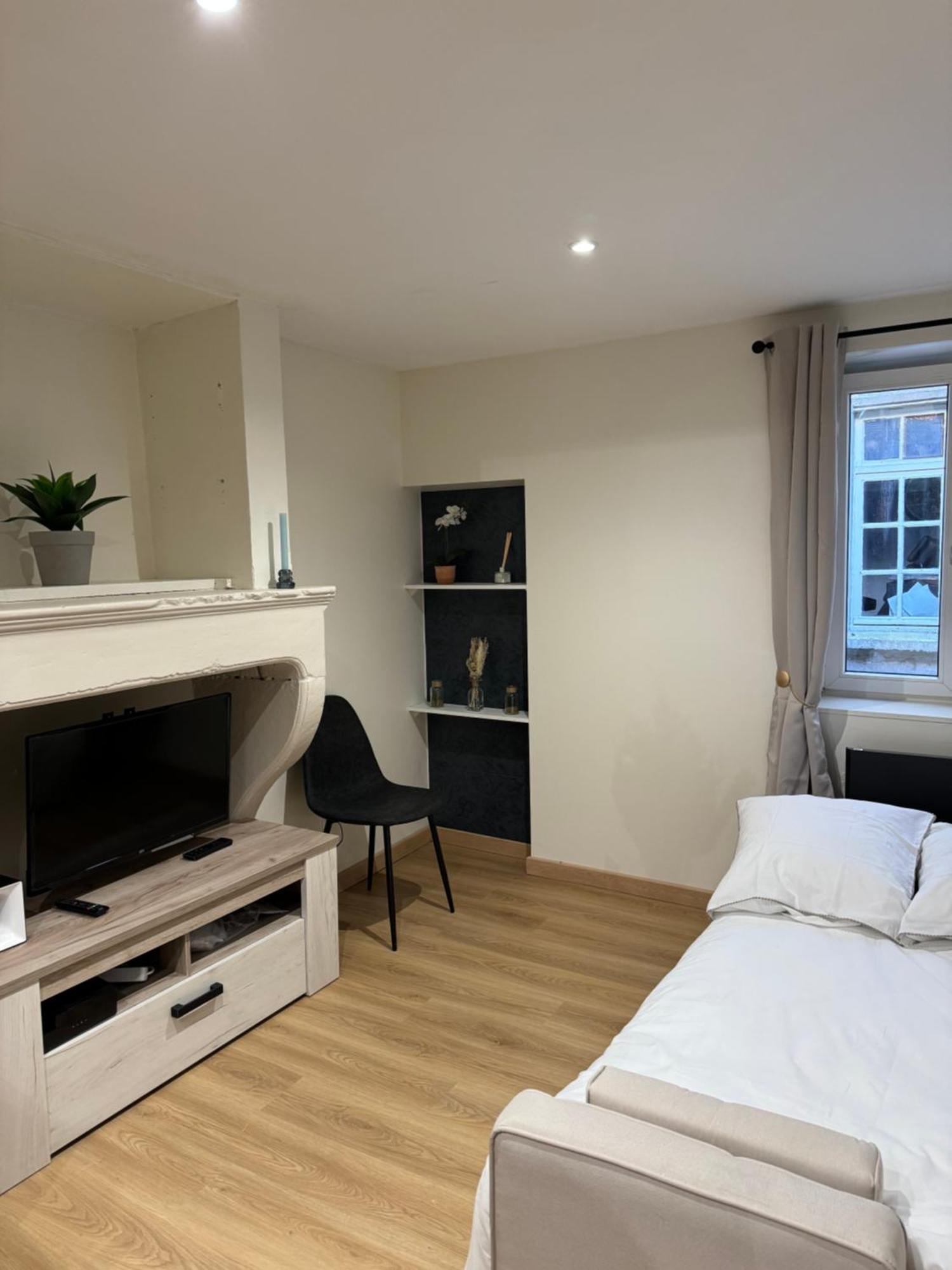 Nancy Blue Stan Apartment Ngoại thất bức ảnh